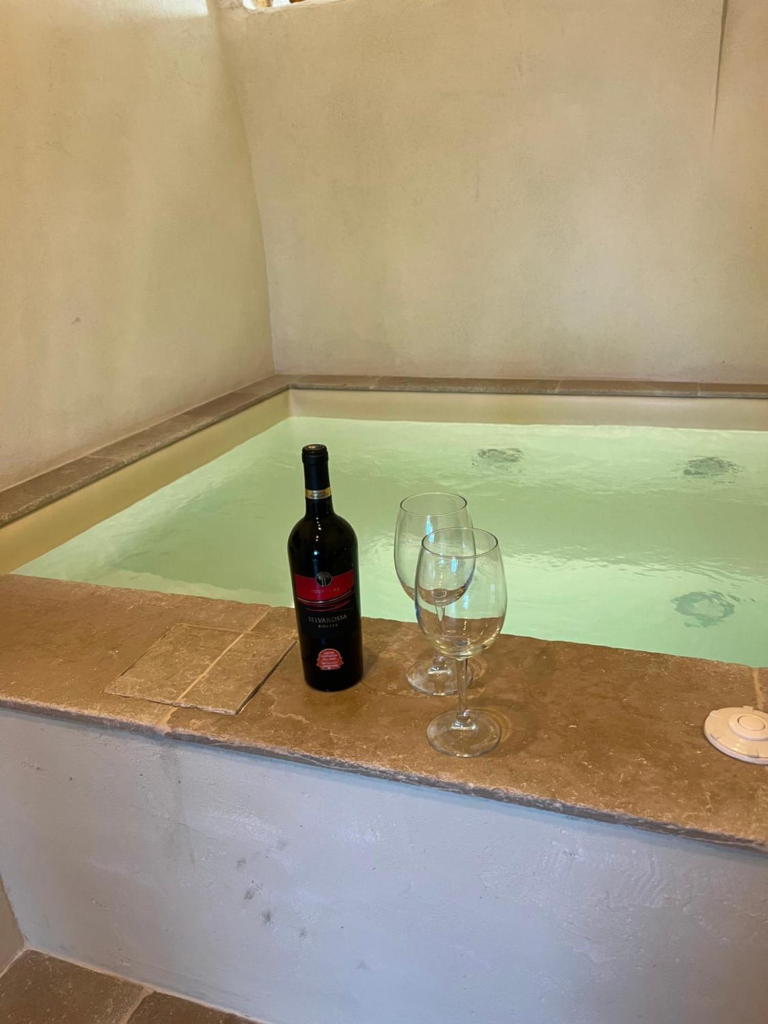 Camilla Luxury Suite Ostuni Zewnętrze zdjęcie